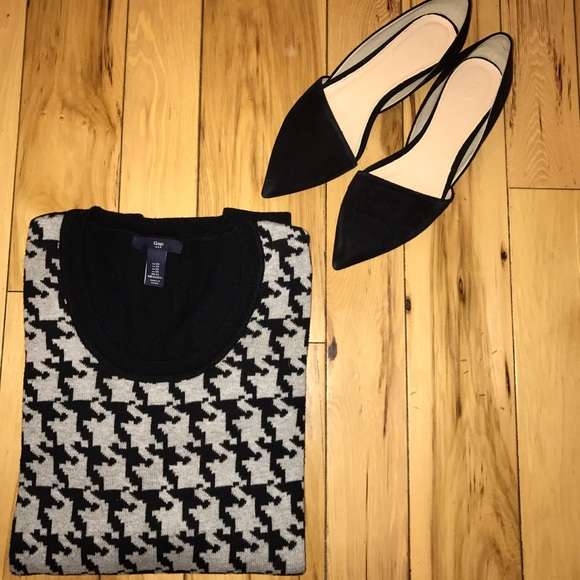 GAP Sweaters - 100% cotton GAP sweater